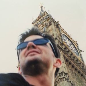 Meet your Posher, Cameron